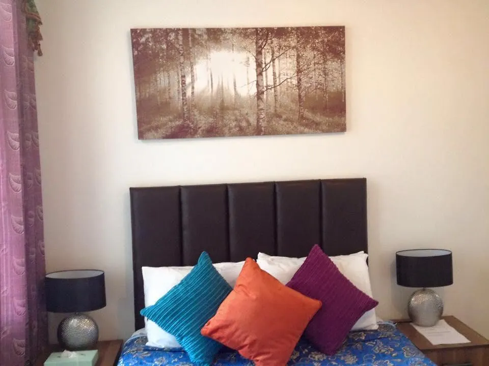 Larsvale Lodge London Guest house