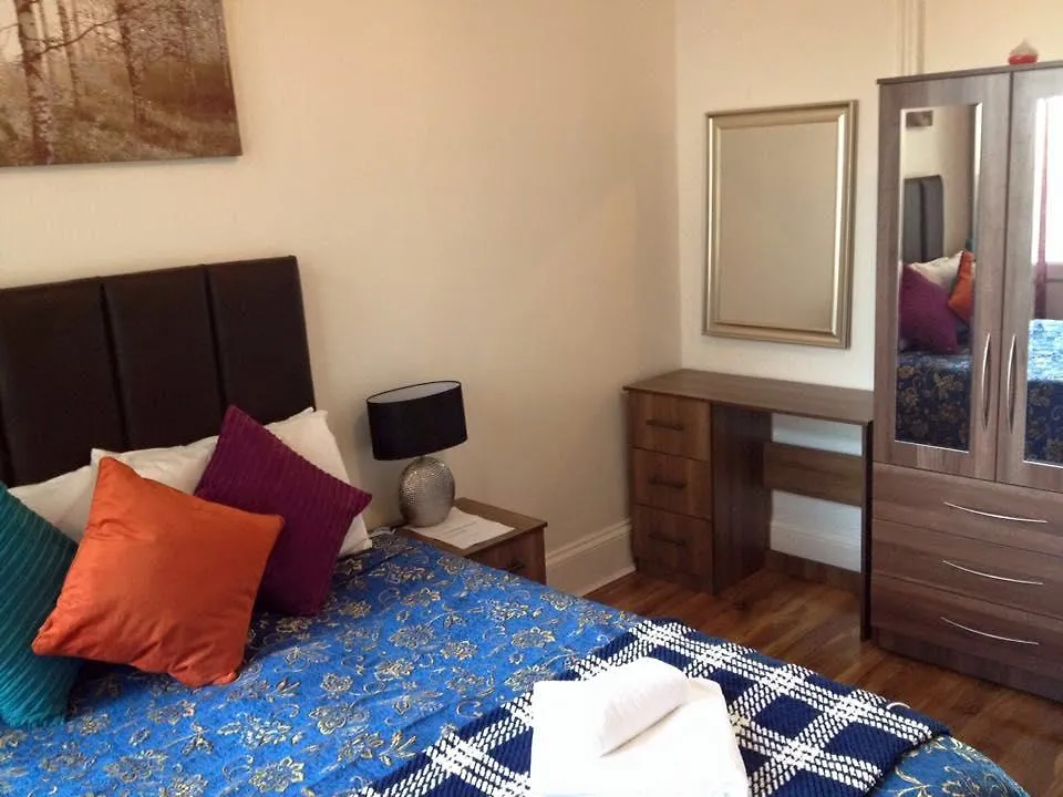 Guest house Larsvale Lodge London